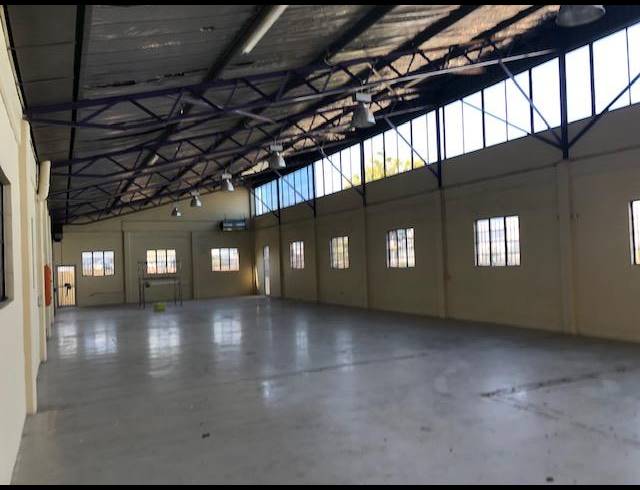 1,105M² WAREHOUSE TO LET IN WESTMEAD